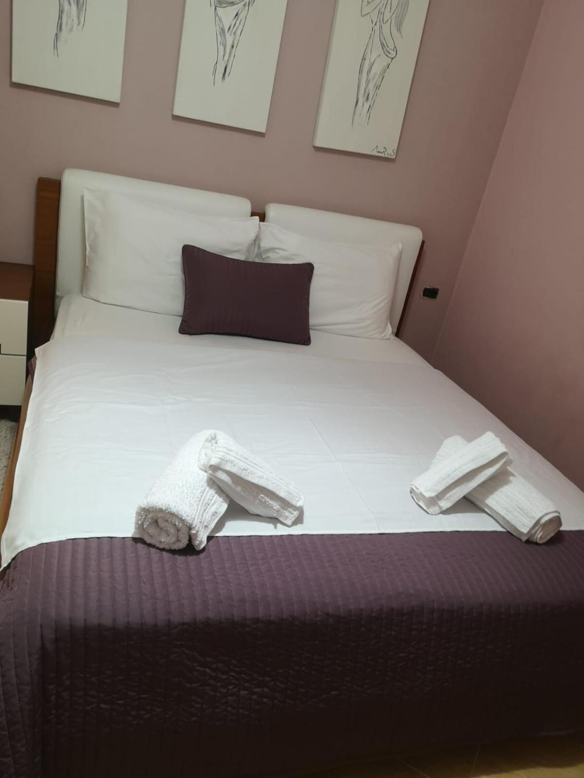 Leon Sea View Apartment Sarandë 外观 照片