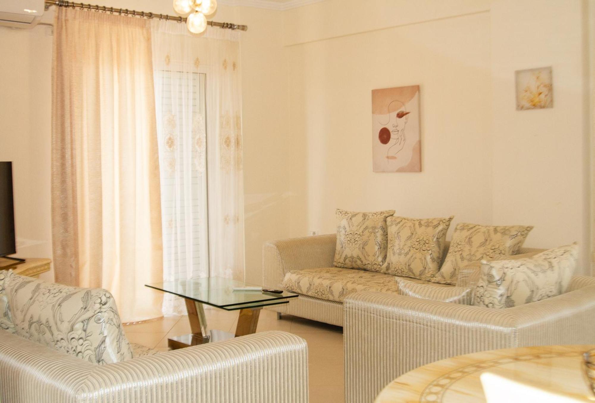 Leon Sea View Apartment Sarandë 外观 照片