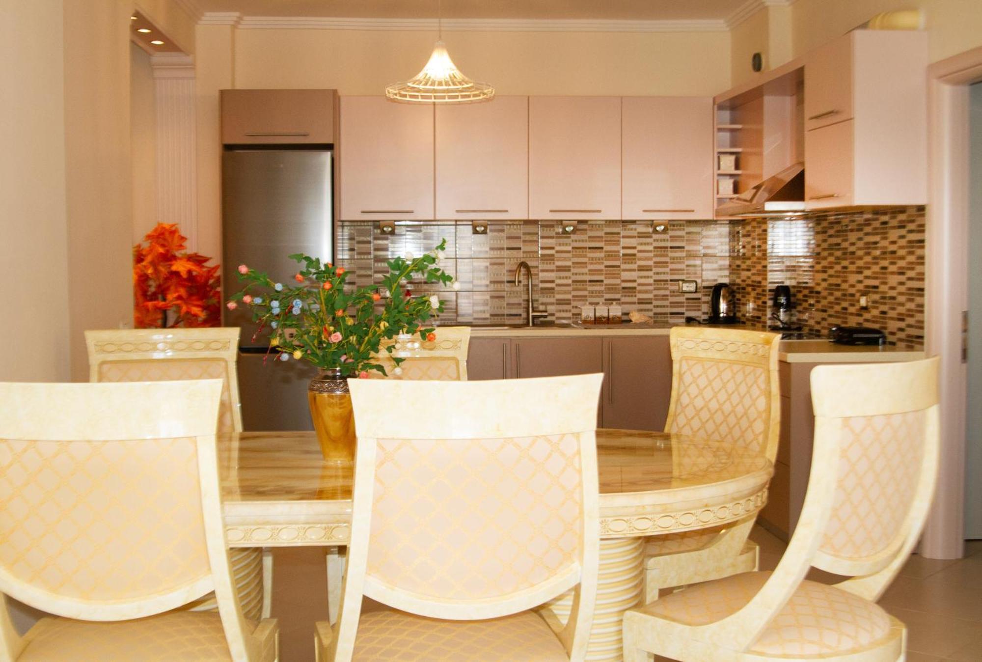 Leon Sea View Apartment Sarandë 外观 照片