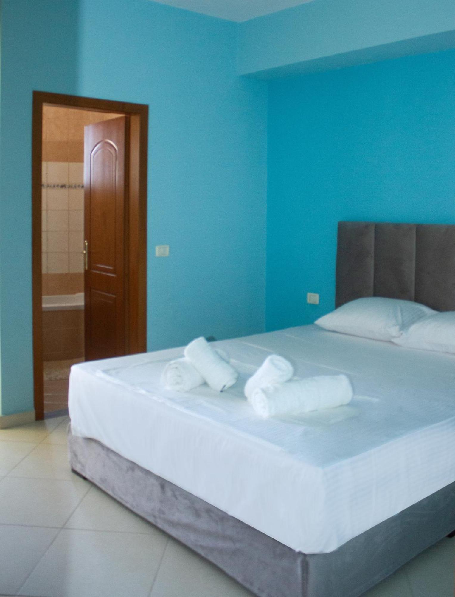 Leon Sea View Apartment Sarandë 外观 照片